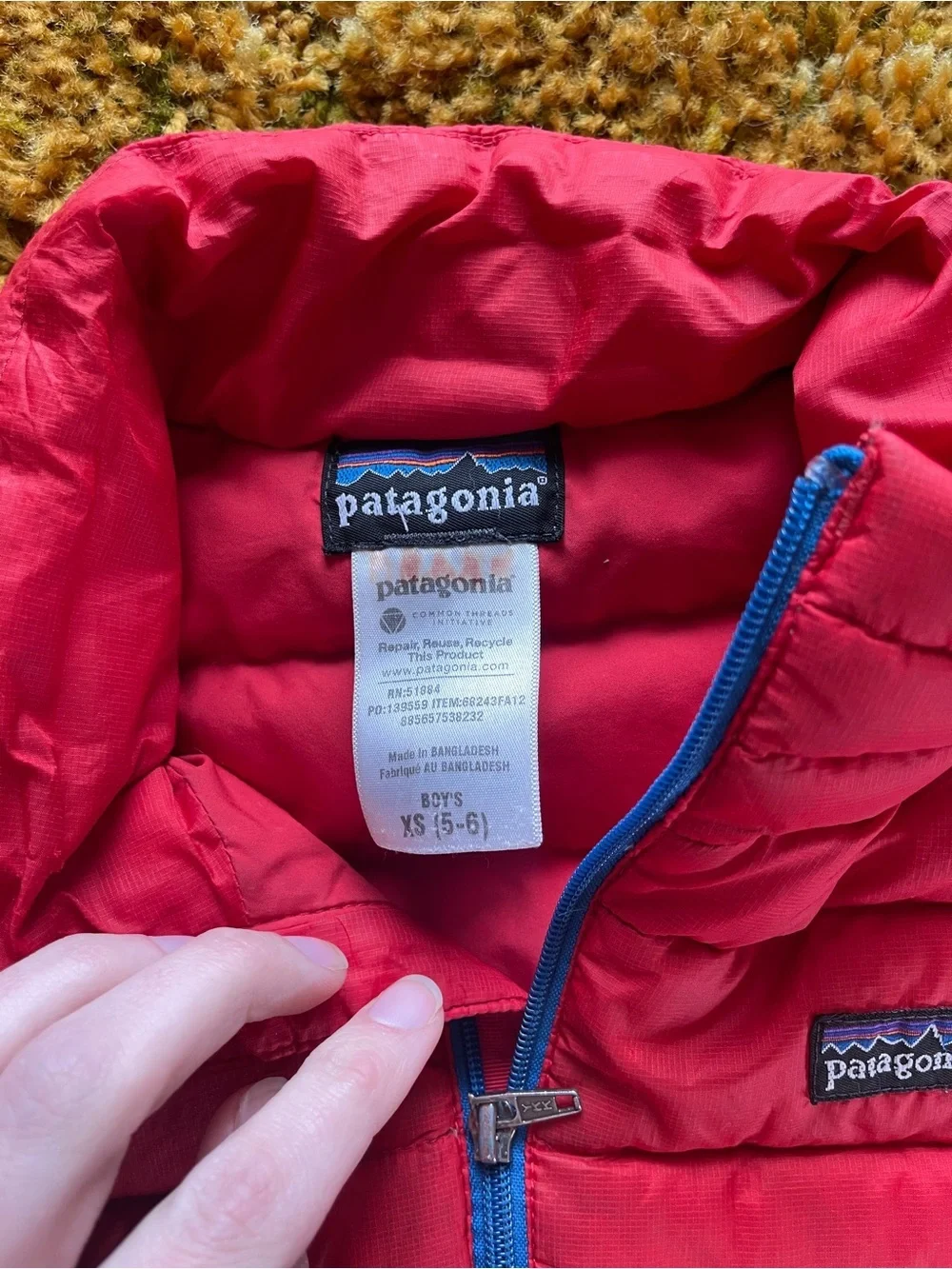 Patagonia Kids' red Puffer Jacket with Blue Trim boys size XS 5-6
